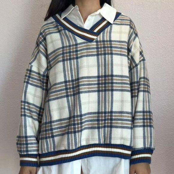 Oversized Plaid V-neck Sweater from YesStyle (One Size) - Picture 1 of 4